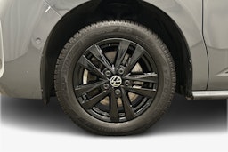 harmaa Volkswagen Multivan 2023 kuva 12.