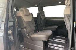 musta Volkswagen Multivan 2025 kuva 10.