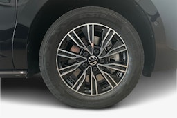 musta Volkswagen Multivan 2025 kuva 11.