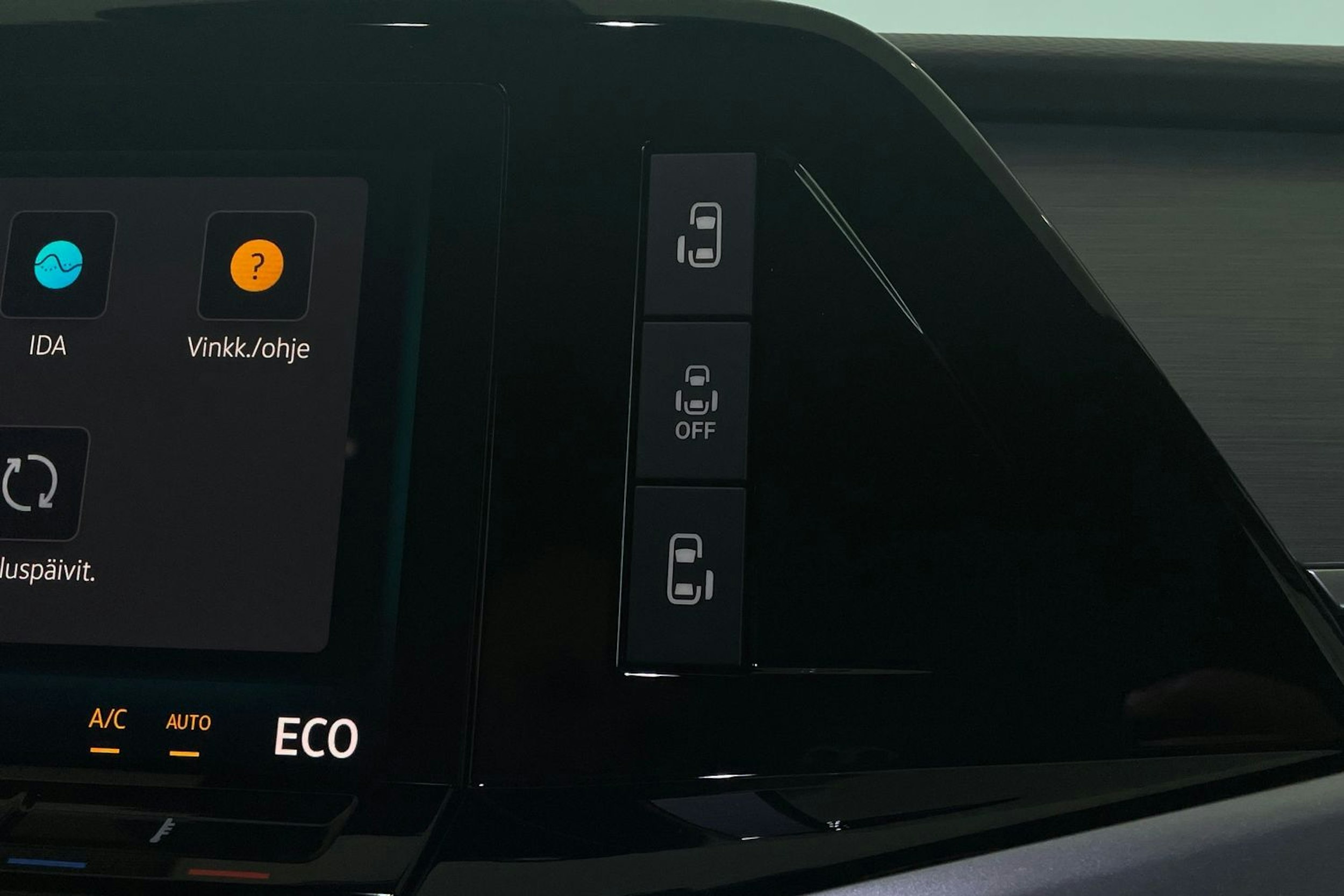 musta Volkswagen Multivan 2025 kuva 19.