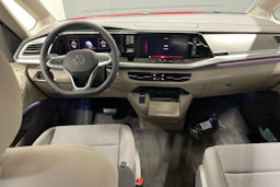 met. punainen Volkswagen Multivan 2025 kuva 7.