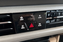 harmaa Volkswagen Multivan 2025 kuva 32.