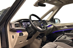 sininen Volkswagen Multivan 2025 kuva 3.