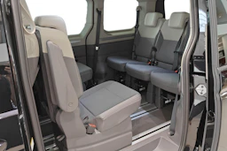 musta Volkswagen Multivan 2025 kuva 11.