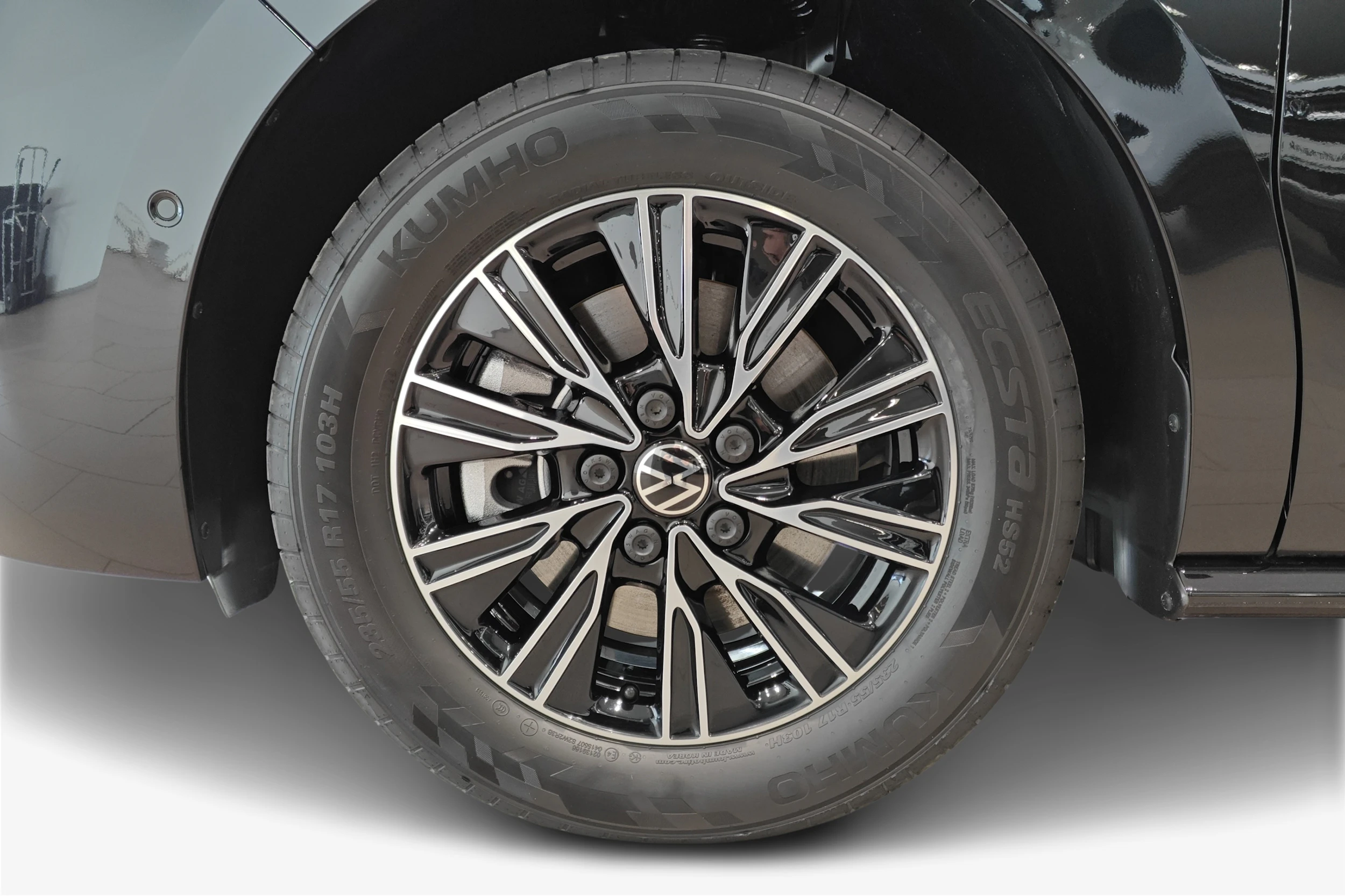 musta Volkswagen Multivan 2025 kuva 12.