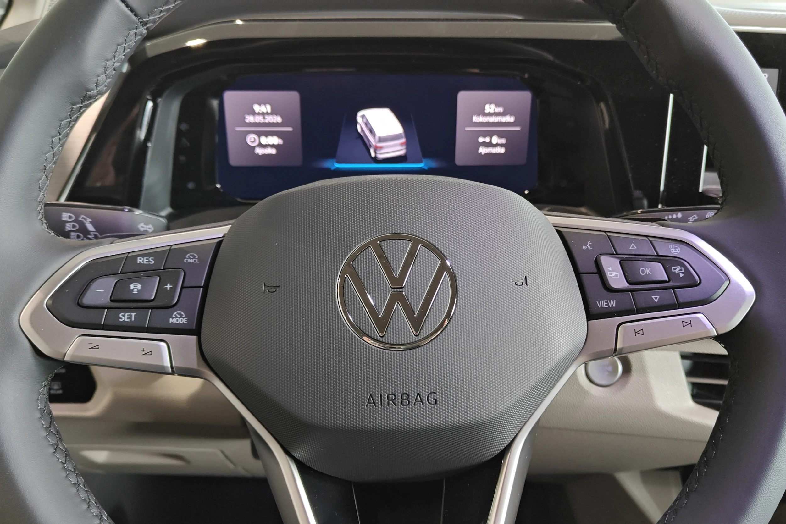 musta Volkswagen Multivan 2025 kuva 20.
