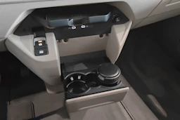 musta Volkswagen Multivan 2025 kuva 22.
