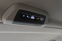 musta Volkswagen Multivan 2025 kuva 29.