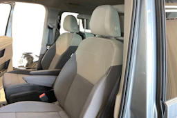 met. harmaa Volkswagen Multivan 2025 kuva 11.
