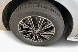 met. harmaa Volkswagen Multivan 2025 kuva 12.