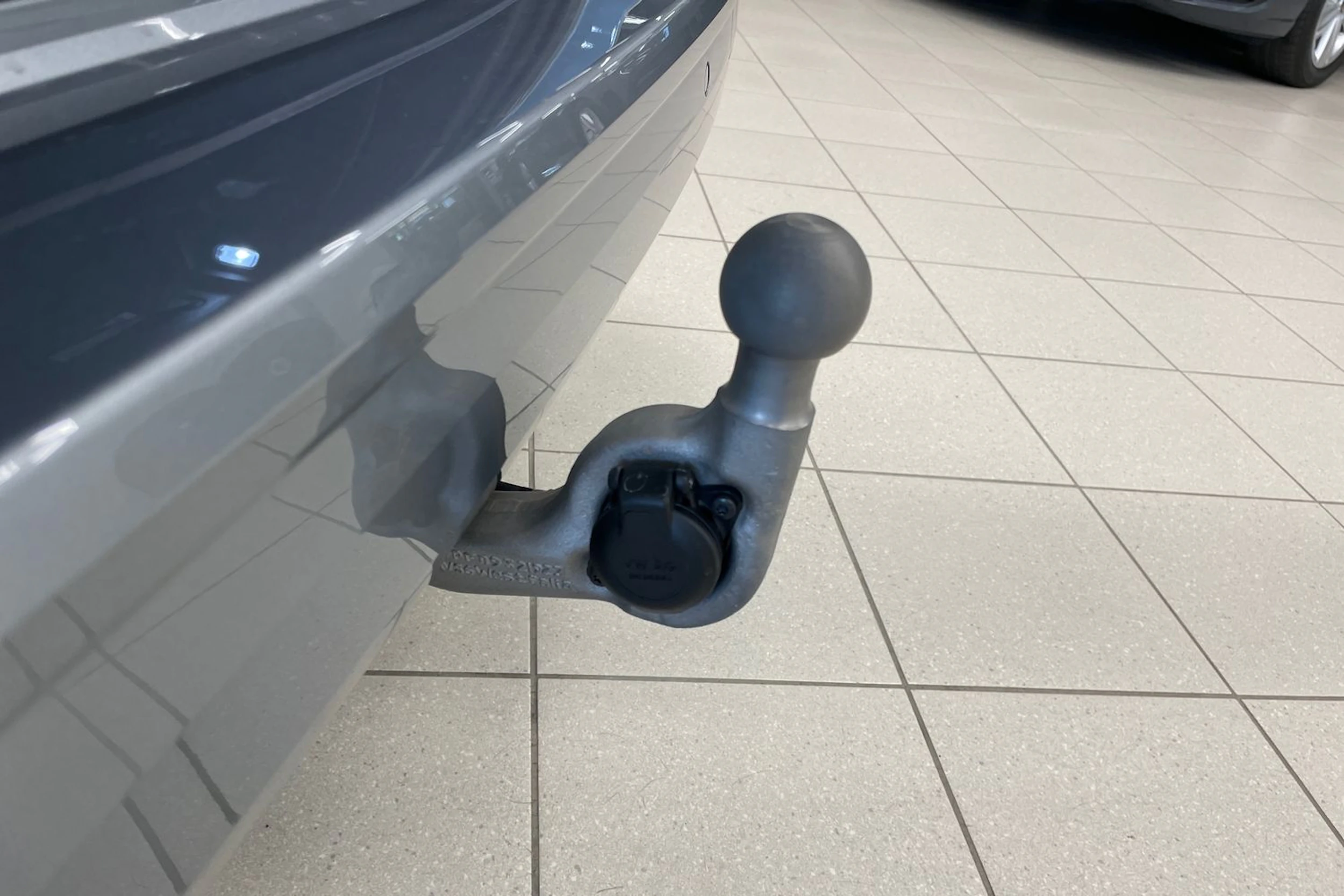 met. harmaa Volkswagen Multivan 2025 kuva 20.