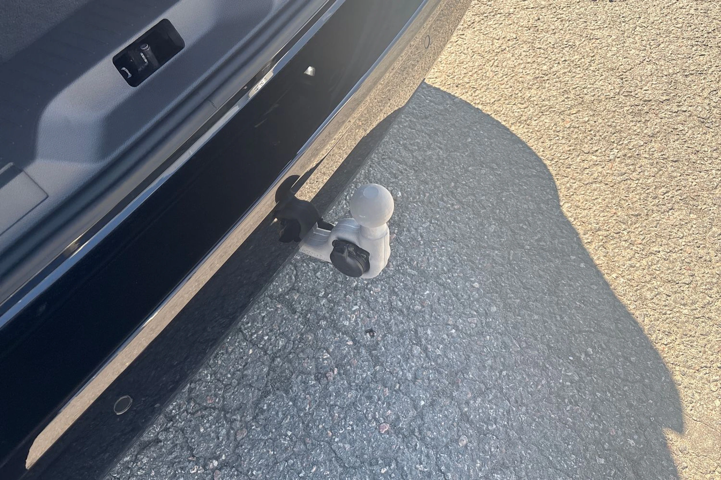musta Volkswagen Multivan 2025 kuva 14.
