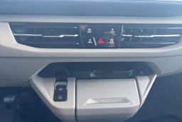 musta Volkswagen Multivan 2025 kuva 19.