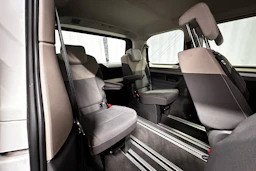 met. valkoinen Volkswagen Multivan 2025 kuva 19.