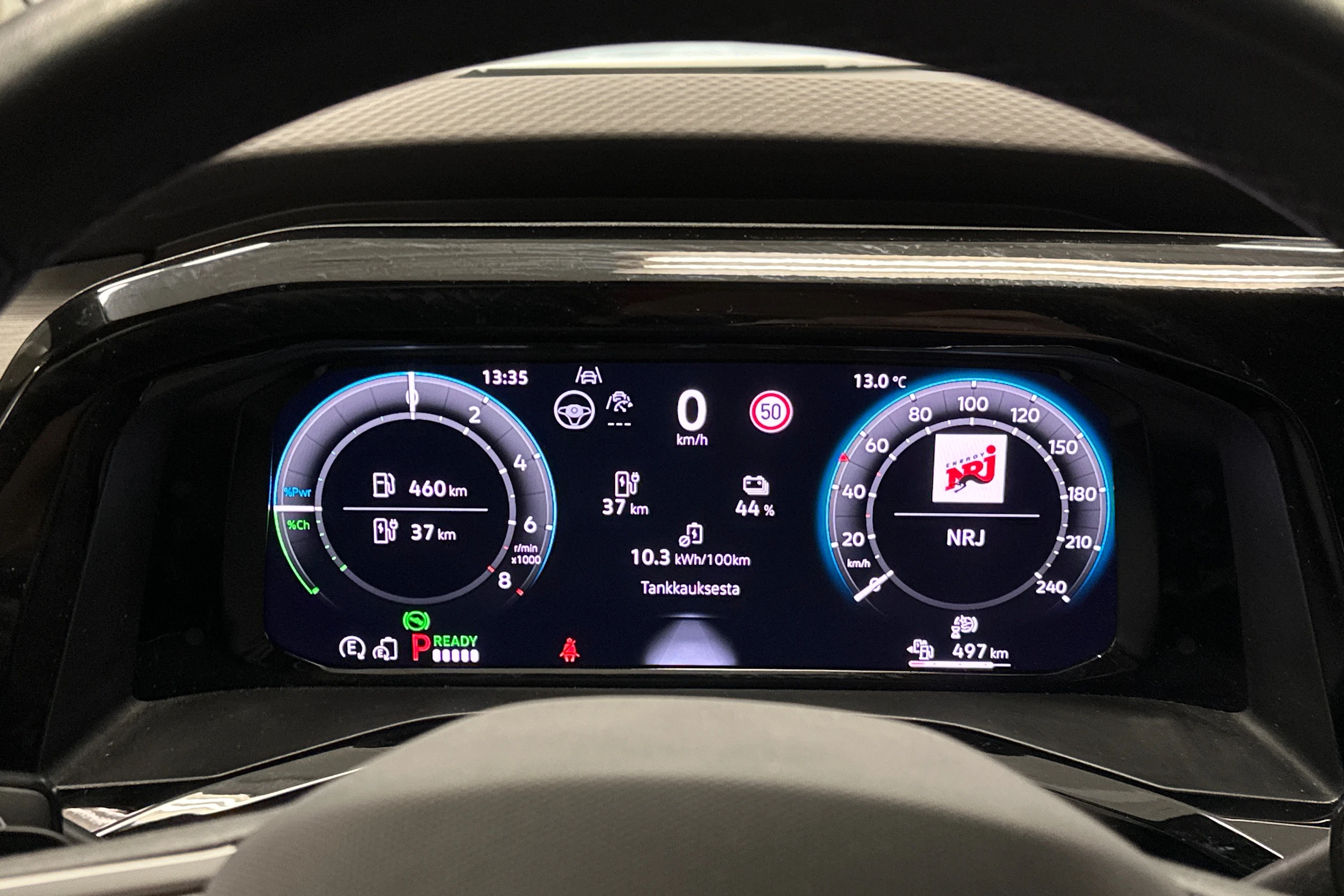 met. valkoinen Volkswagen Multivan 2025 kuva 24.