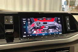 met. valkoinen Volkswagen Multivan 2025 kuva 30.