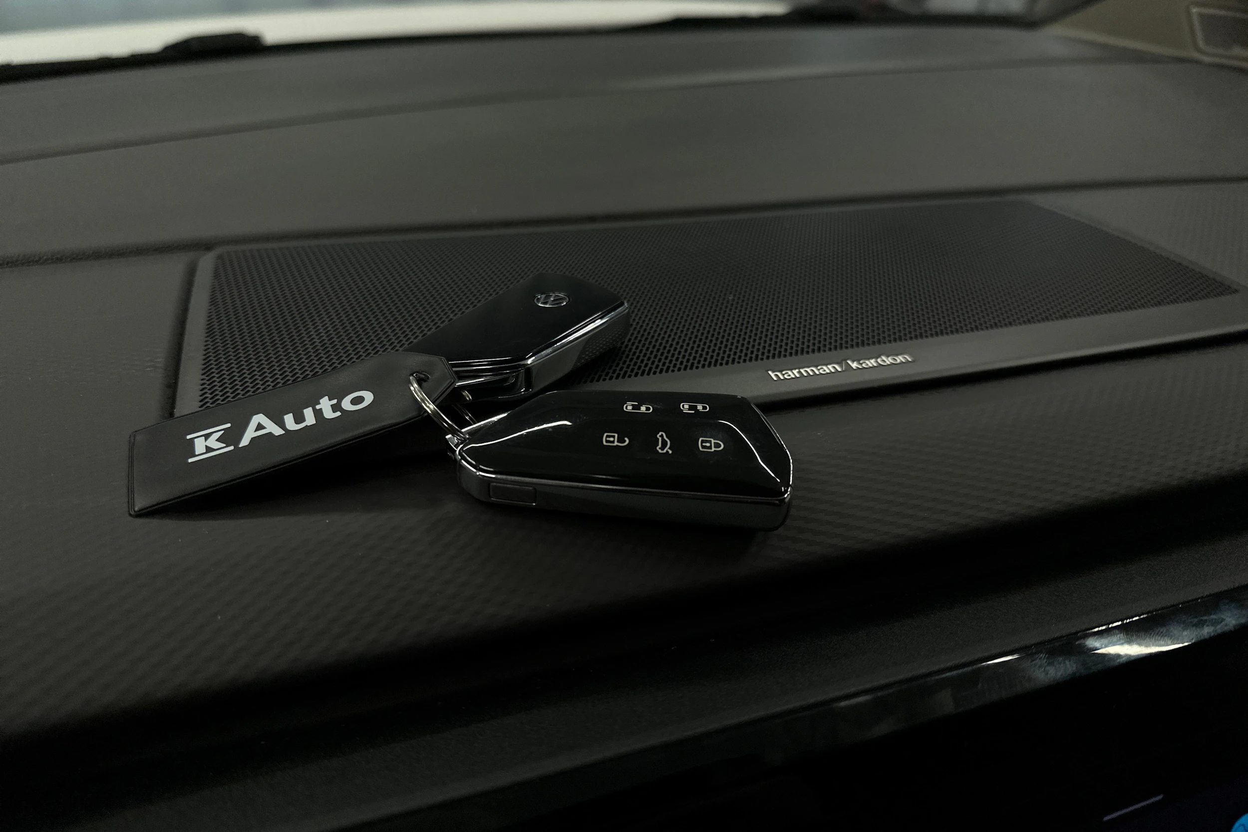 met. valkoinen Volkswagen Multivan 2025 kuva 33.