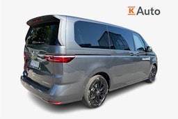 Harmaa Volkswagen Multivan 2025 kuva 2.