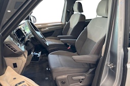 hopea Volkswagen Multivan 2025 kuva 8.