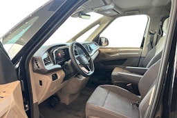 musta Volkswagen Multivan 2025 kuva 9.