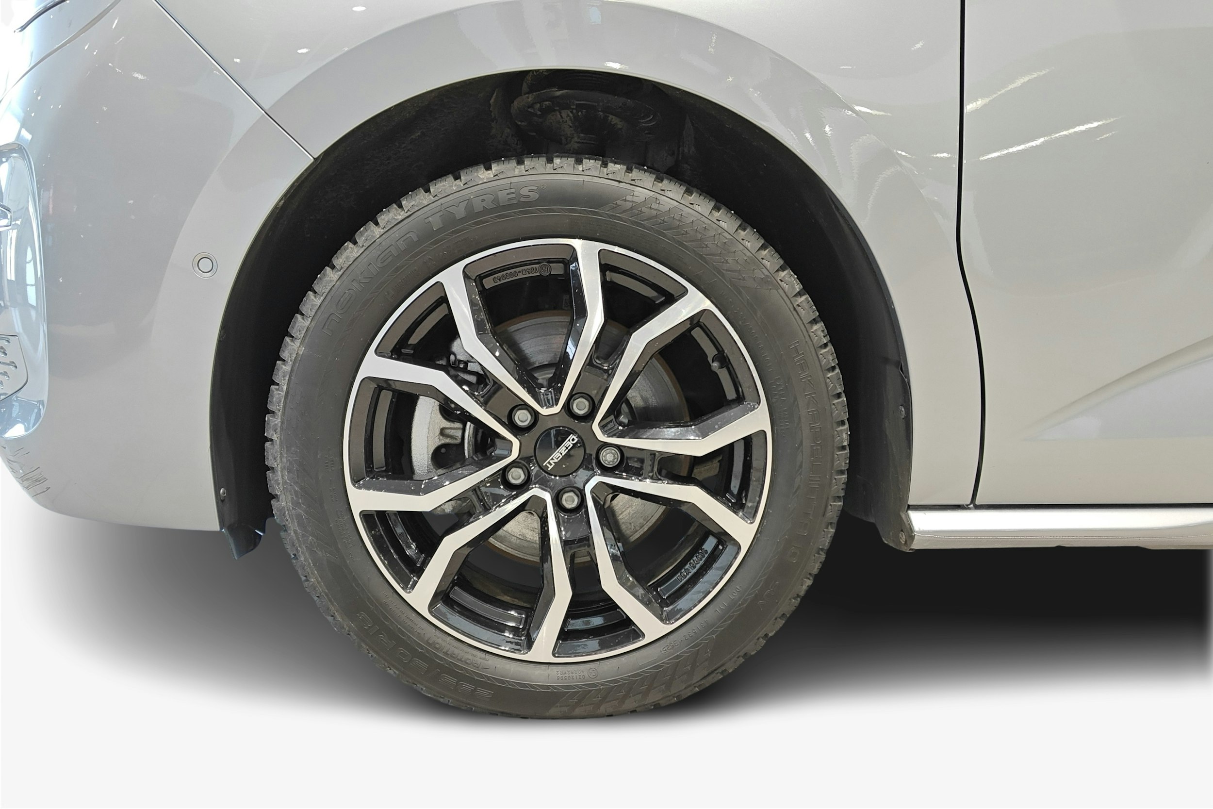 Harmaa Volkswagen Multivan 2025 kuva 12.