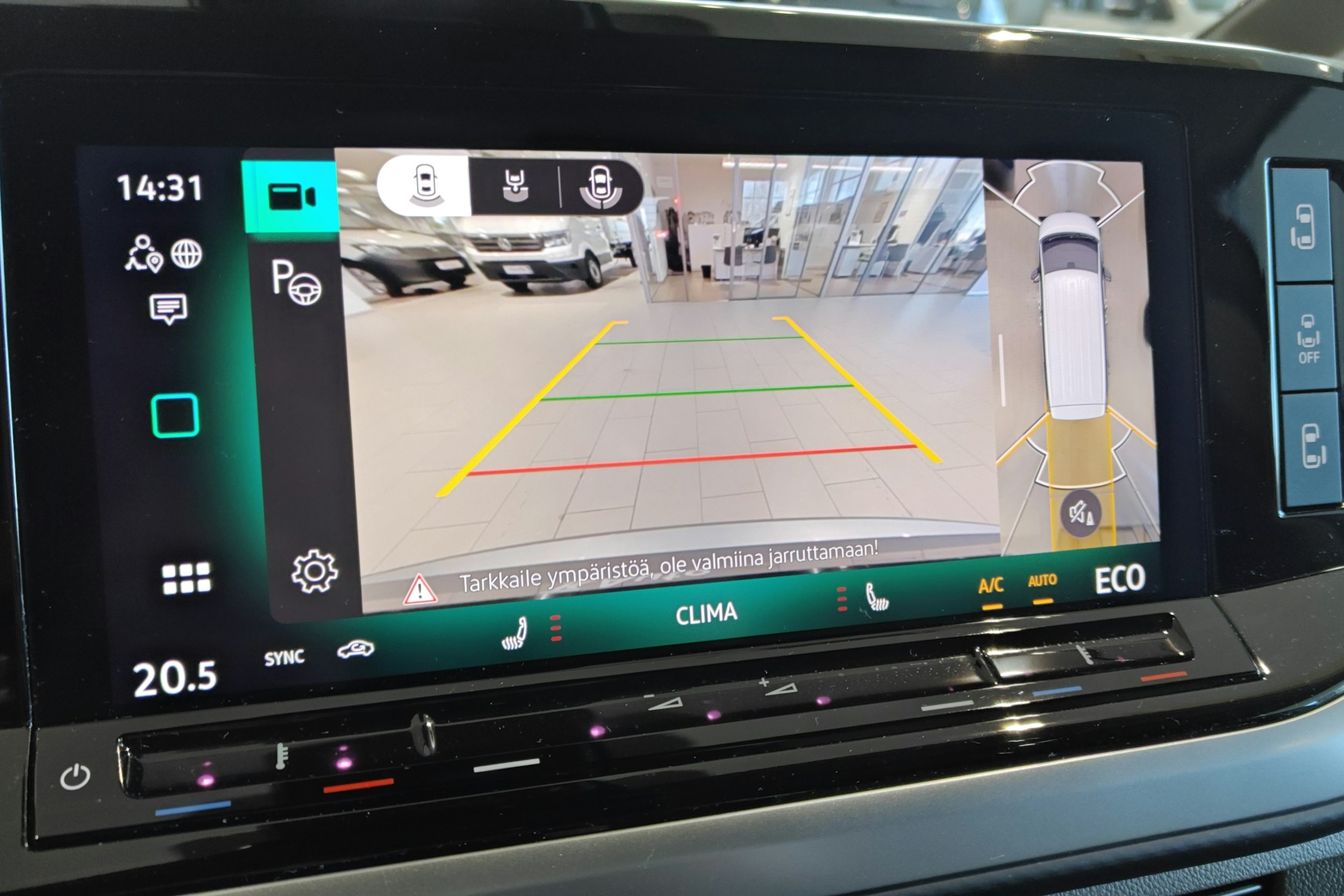 Harmaa Volkswagen Multivan 2025 kuva 27.