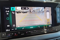 Harmaa Volkswagen Multivan 2025 kuva 27.