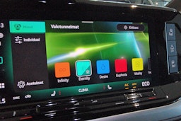 Harmaa Volkswagen Multivan 2025 kuva 34.