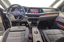 met. harmaa Volkswagen Multivan 2026 kuva 7.