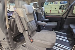 met. harmaa Volkswagen Multivan 2026 kuva 10.