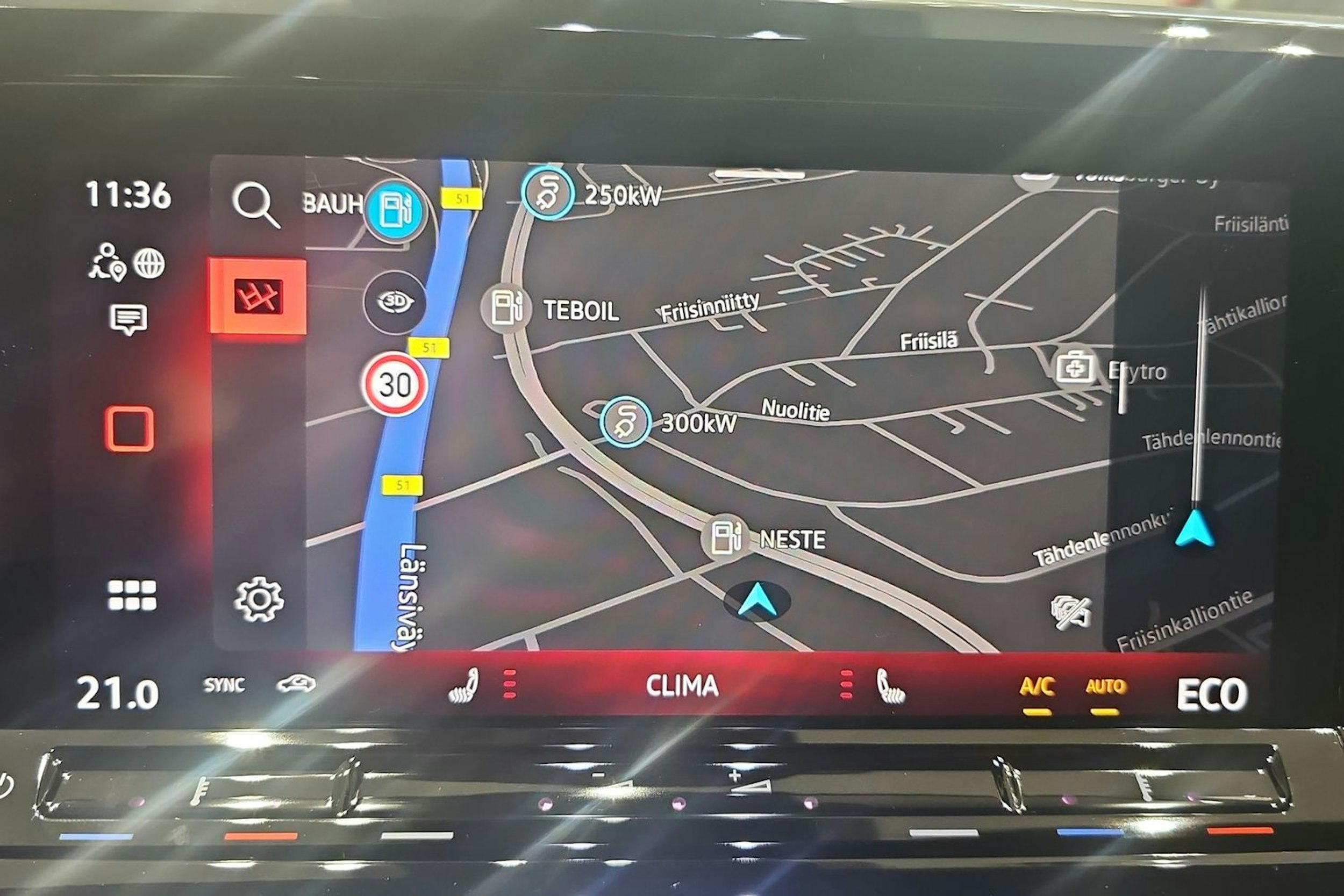 met. harmaa Volkswagen Multivan 2026 kuva 19.