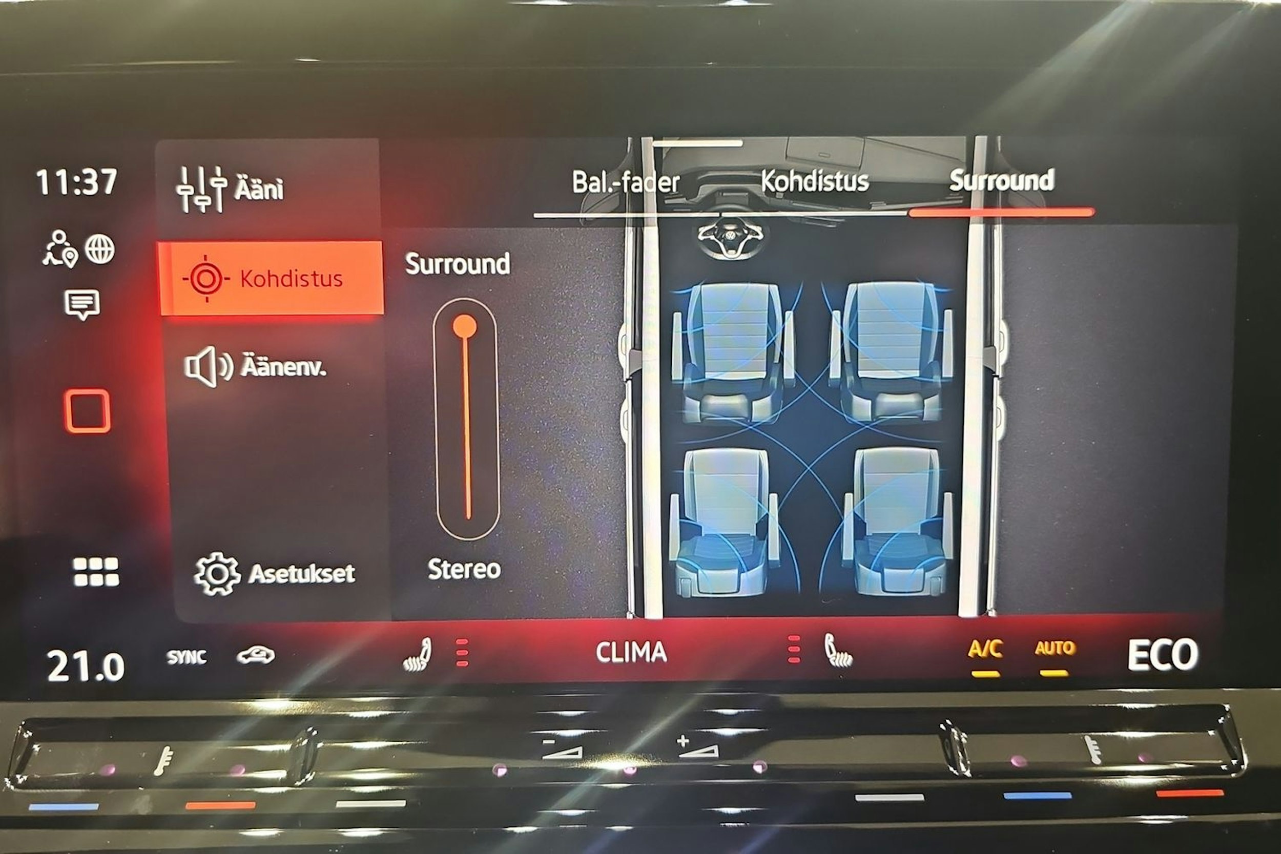 met. harmaa Volkswagen Multivan 2026 kuva 21.