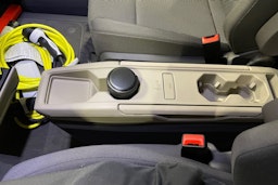 met. musta Volkswagen Multivan 2026 kuva 17.