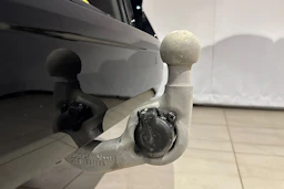 musta Volkswagen Multivan 2026 kuva 18.
