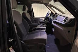 musta Volkswagen Multivan 2026 kuva 19.