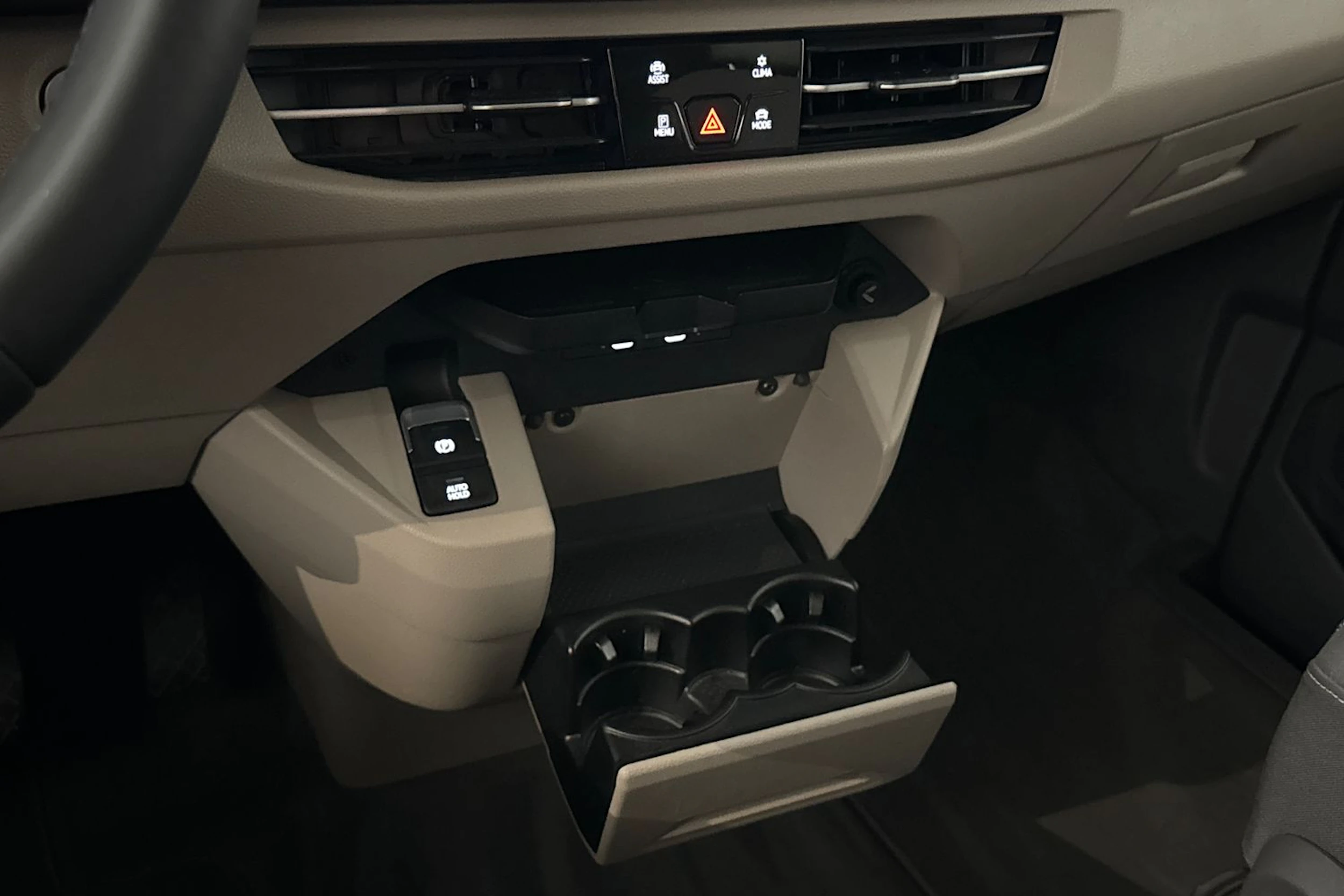musta Volkswagen Multivan 2026 kuva 33.