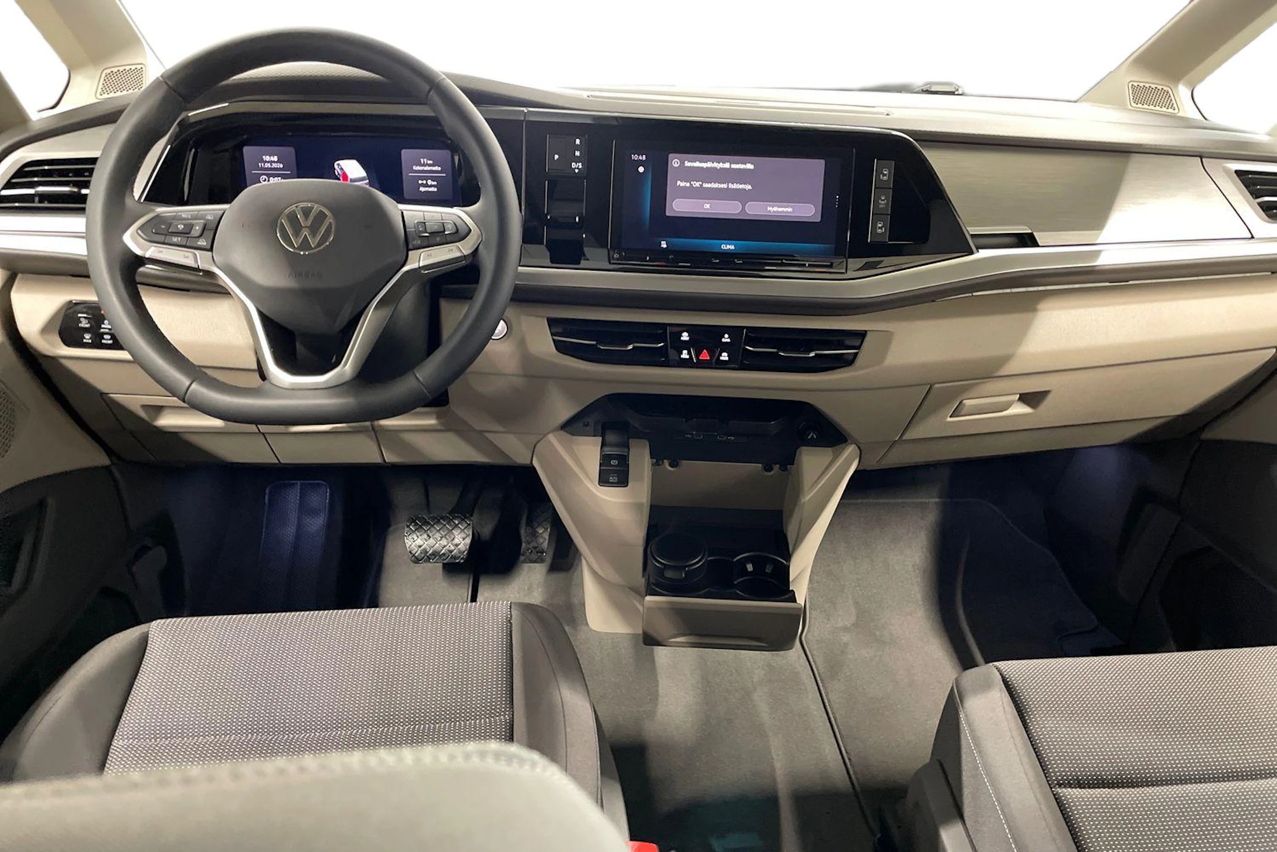 met. harmaa Volkswagen Multivan 2026 kuva 7.