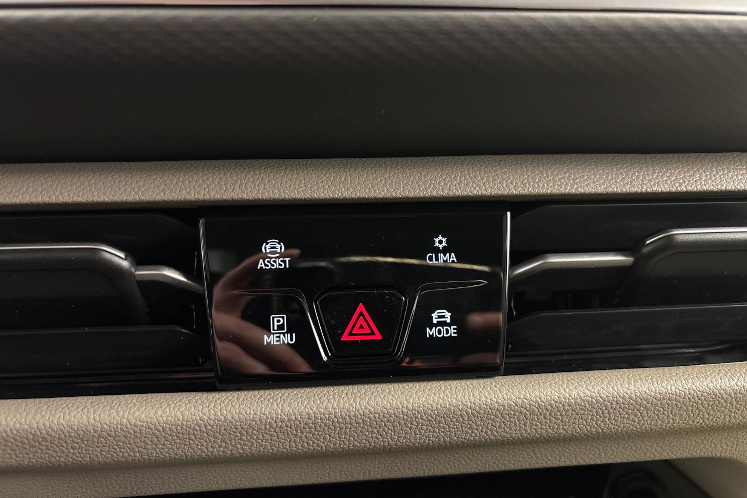 met. musta Volkswagen Multivan 2026 kuva 20.