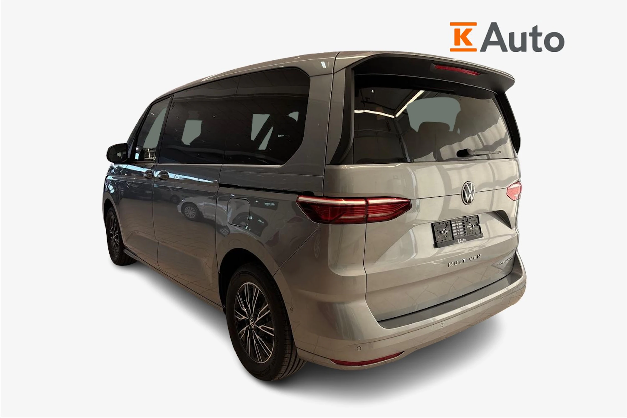 harmaa Volkswagen Multivan 2026 kuva 2.