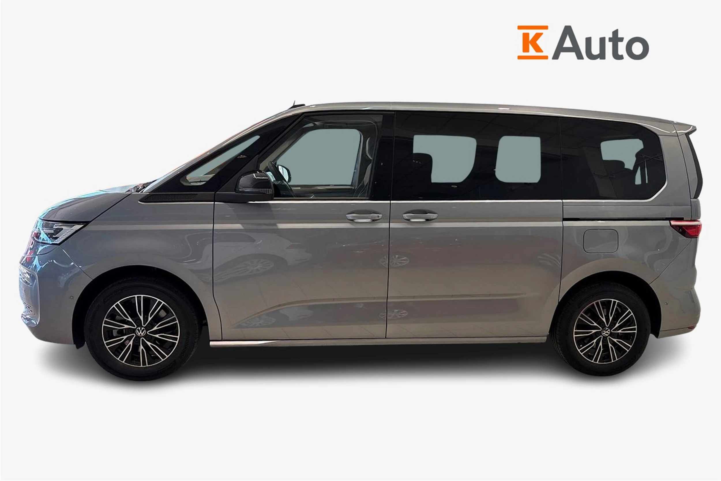 harmaa Volkswagen Multivan 2026 kuva 5.