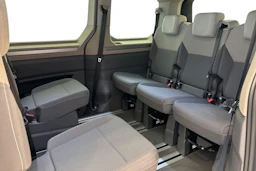 harmaa Volkswagen Multivan 2026 kuva 8.