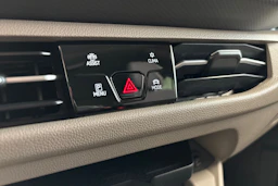 harmaa Volkswagen Multivan 2026 kuva 21.