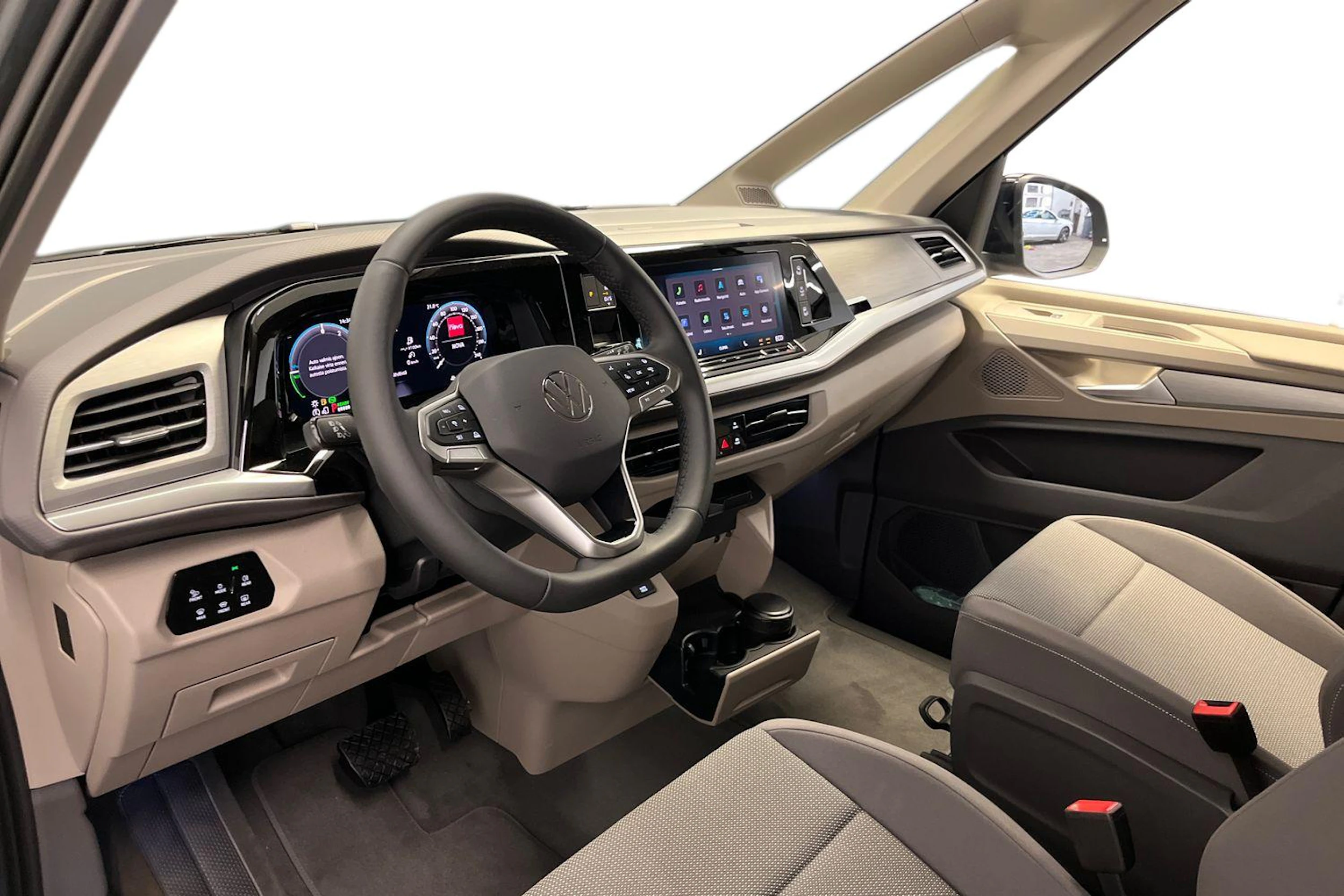 harmaa Volkswagen Multivan 2026 kuva 8.