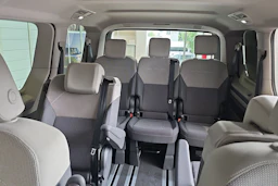 valkoinen Volkswagen Multivan 2026 kuva 13.