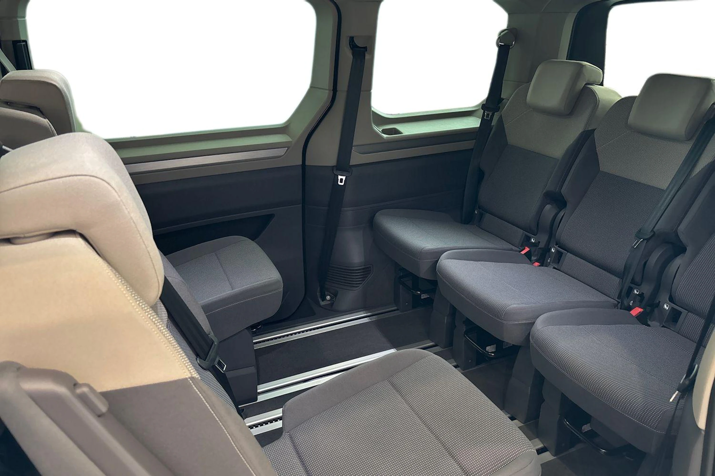 met. musta Volkswagen Multivan 2026 kuva 11.