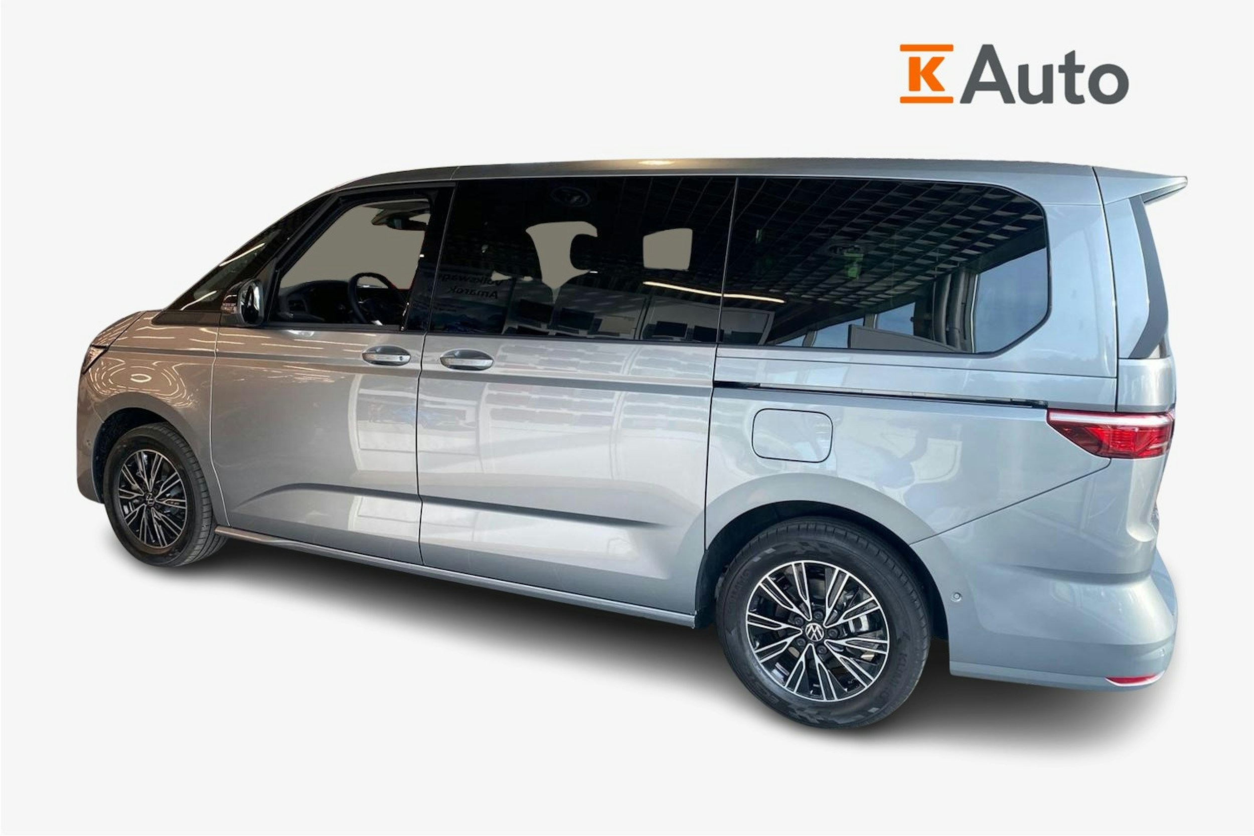 harmaa Volkswagen Multivan 2026 kuva 7.
