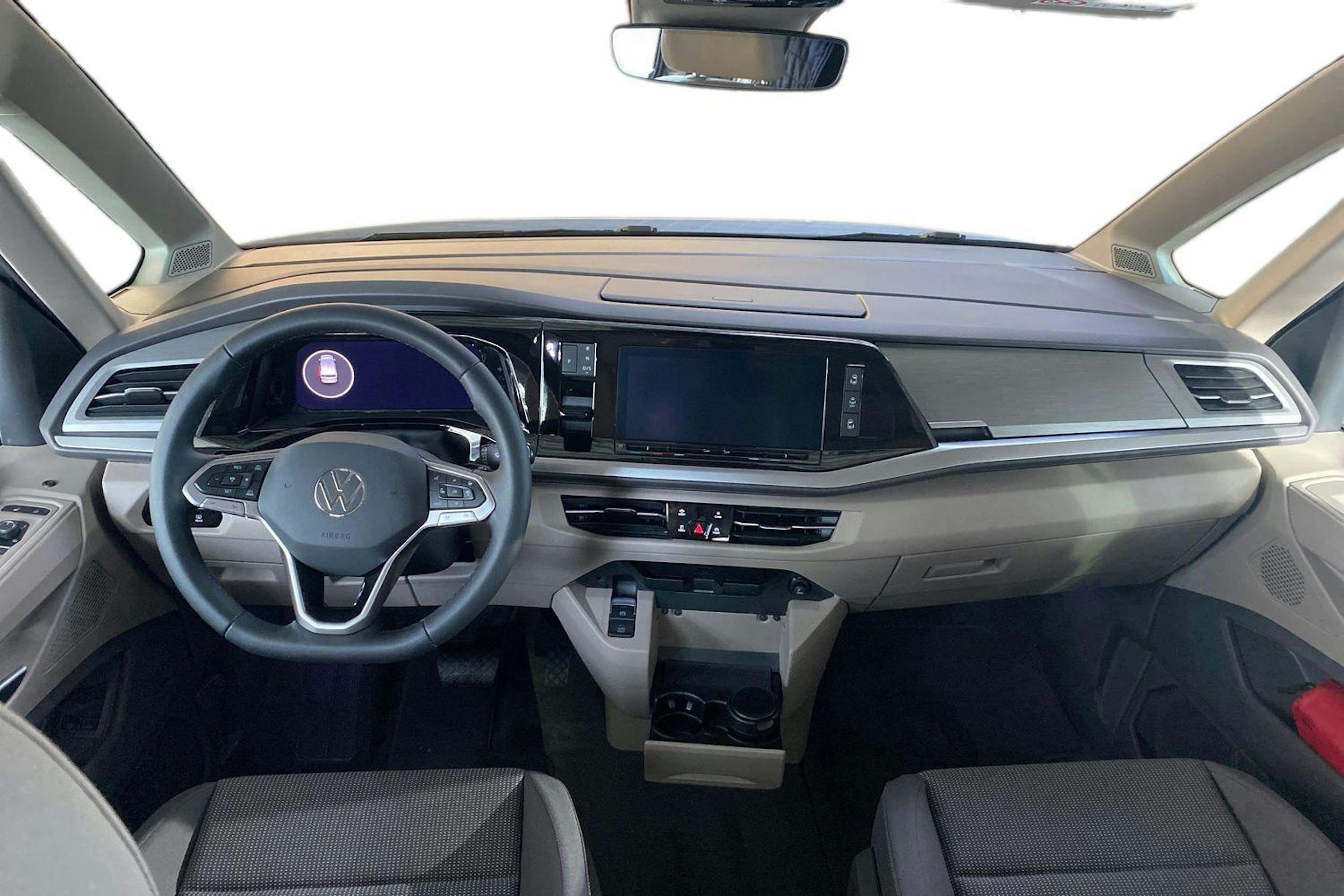 harmaa Volkswagen Multivan 2026 kuva 9.