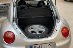 harmaa Volkswagen New Beetle 2000 kuva 12.