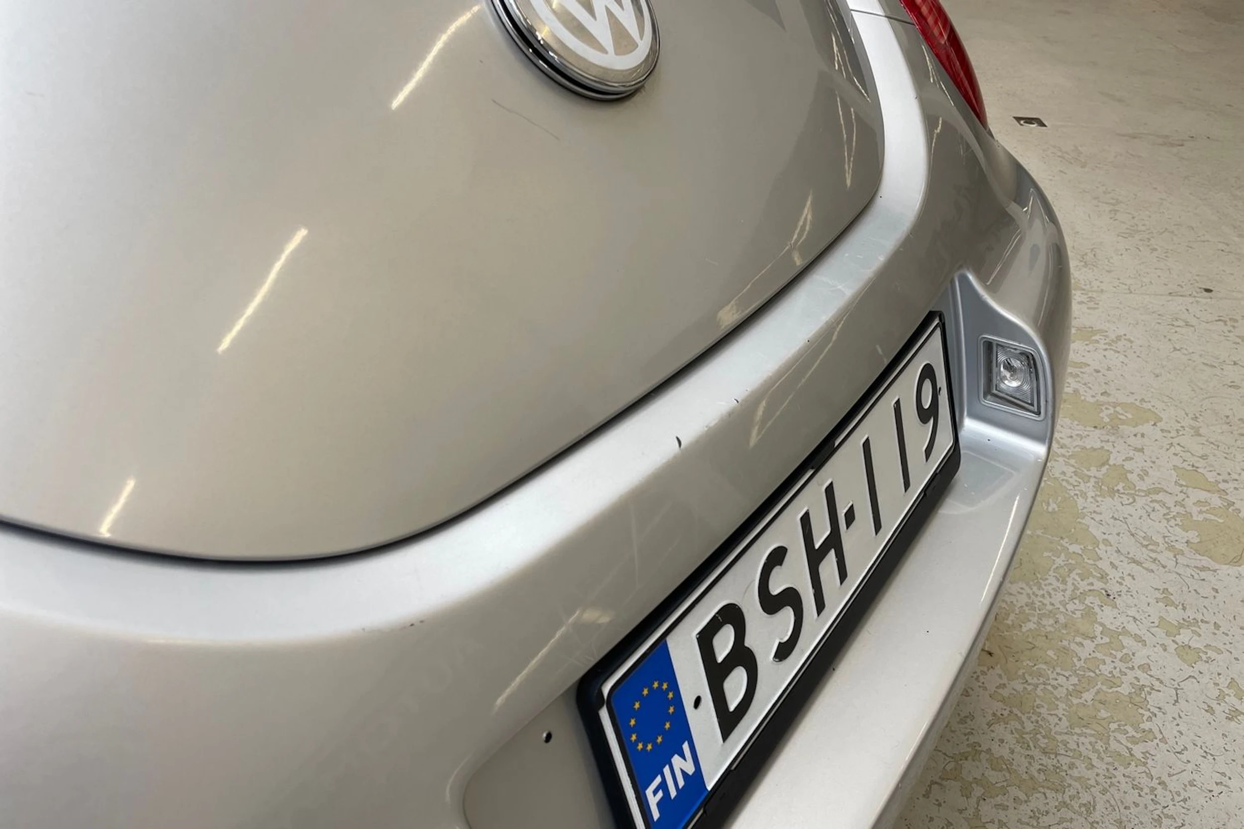 harmaa Volkswagen New Beetle 2000 kuva 18.