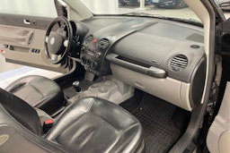 Musta Volkswagen NEW BEETLE 2004 kuva 18.